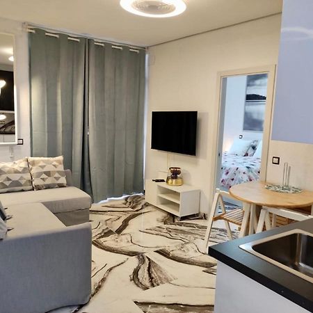 2 Bedrooms Flat + Balcony + Parking At Las Canteras Beach Las Palmas de Gran Canaria Luaran gambar