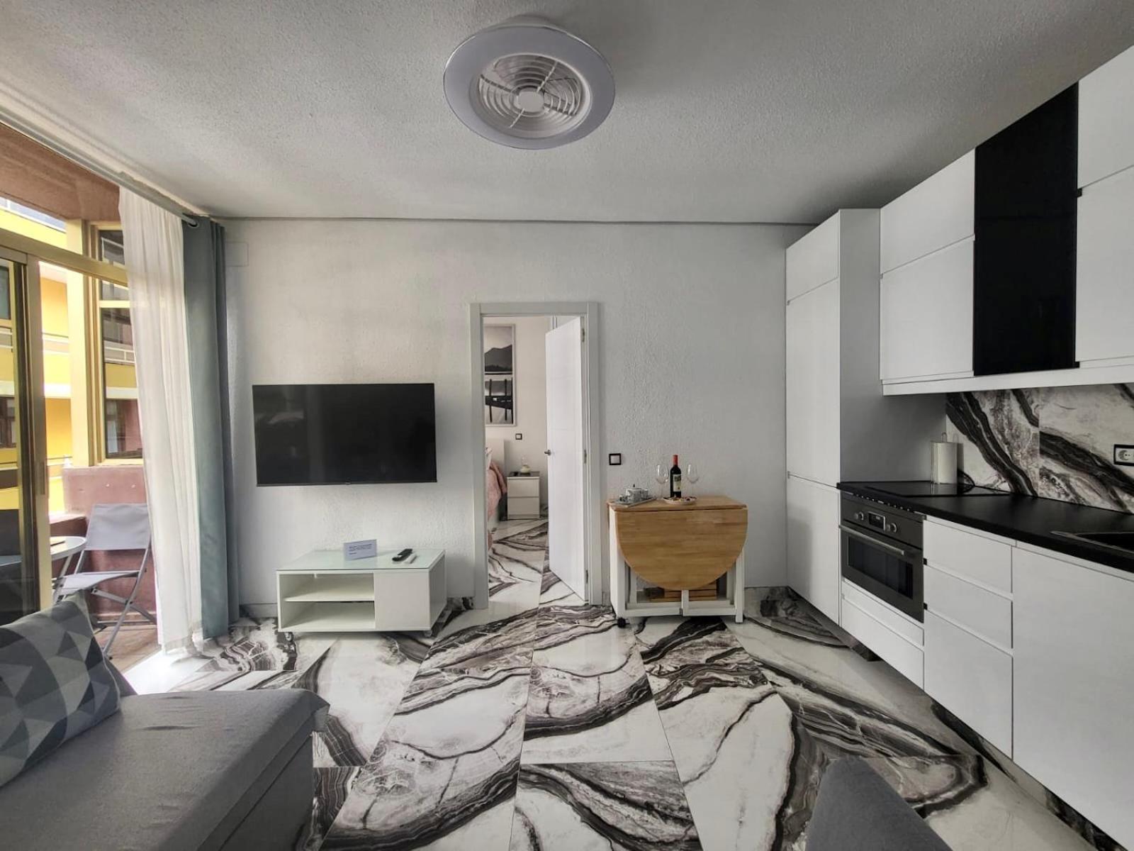 2 Bedrooms Flat + Balcony + Parking At Las Canteras Beach Las Palmas de Gran Canaria Luaran gambar