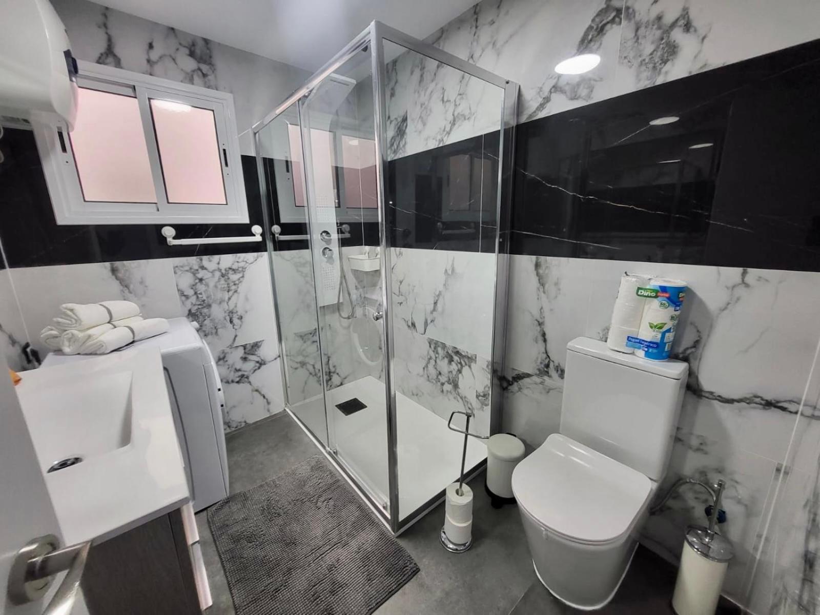 2 Bedrooms Flat + Balcony + Parking At Las Canteras Beach Las Palmas de Gran Canaria Luaran gambar