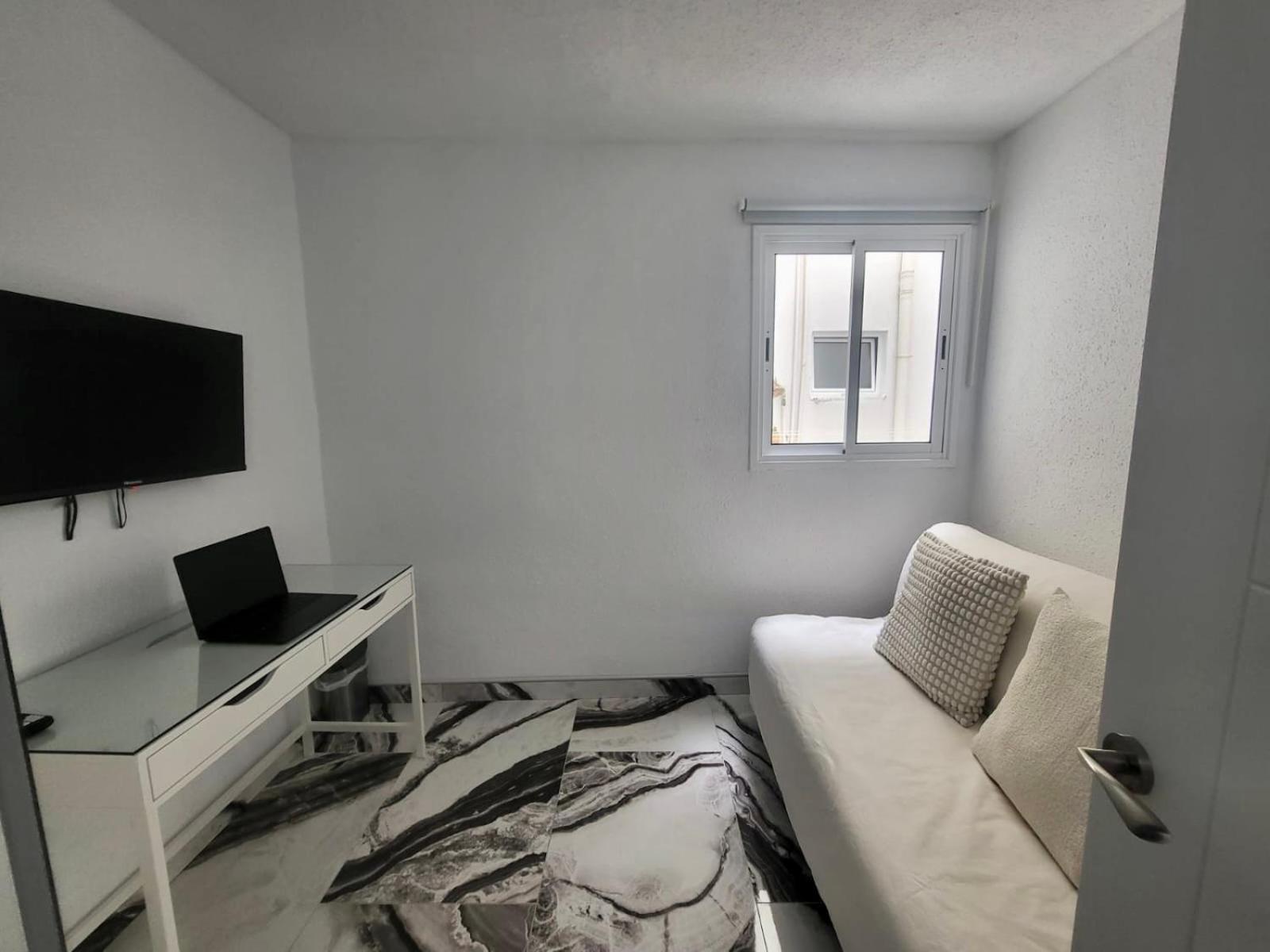 2 Bedrooms Flat + Balcony + Parking At Las Canteras Beach Las Palmas de Gran Canaria Luaran gambar