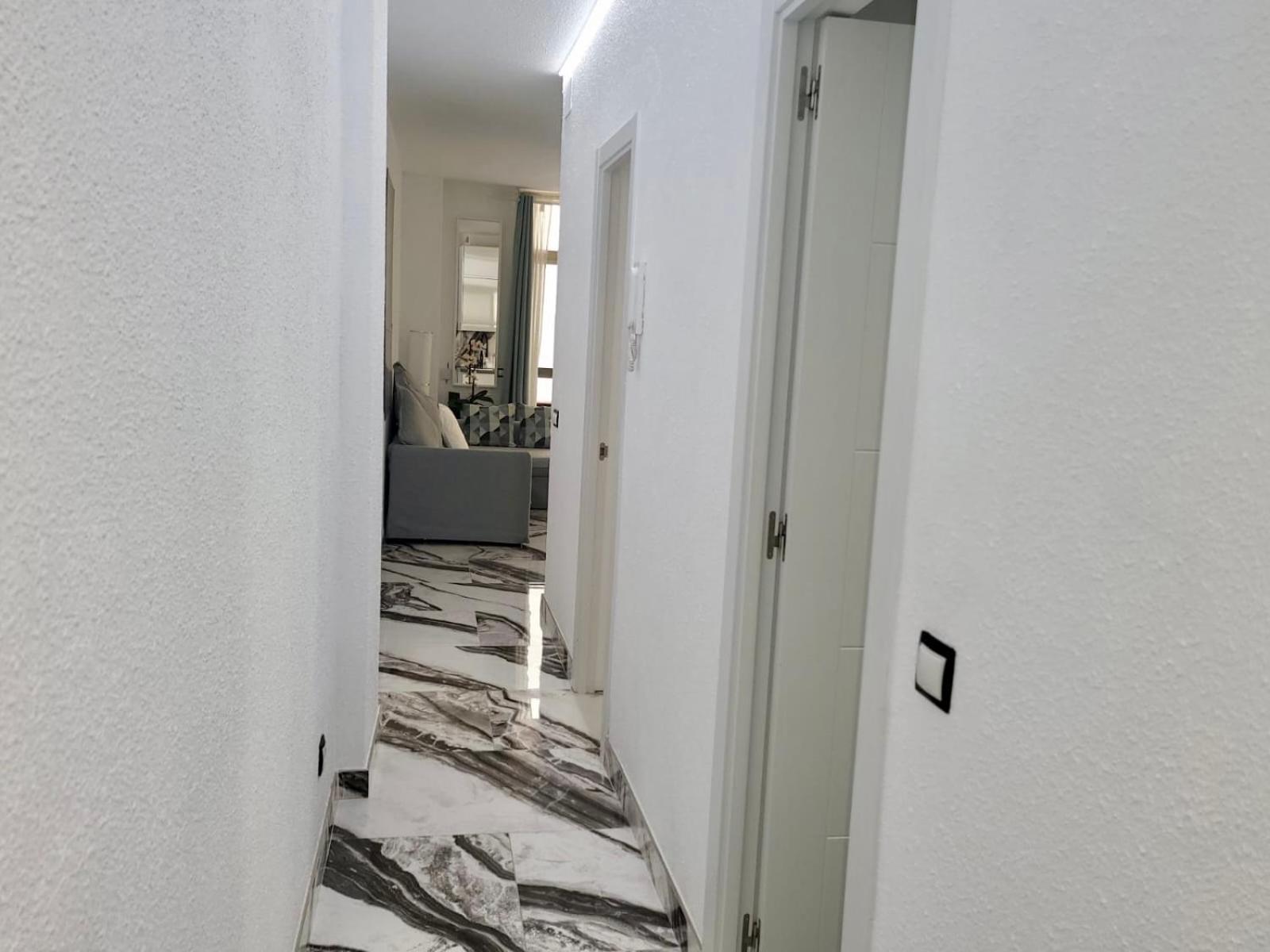 2 Bedrooms Flat + Balcony + Parking At Las Canteras Beach Las Palmas de Gran Canaria Luaran gambar