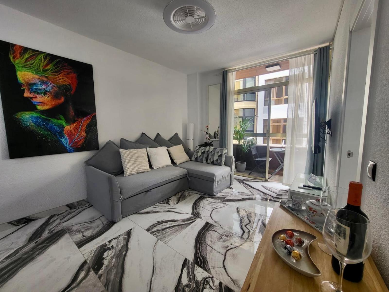 2 Bedrooms Flat + Balcony + Parking At Las Canteras Beach Las Palmas de Gran Canaria Luaran gambar